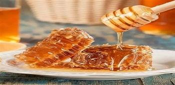 吃生蜂蜜可以改善你的血糖和胆固醇水平