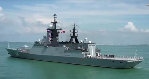 两艘俄罗斯军舰抵中国湛江举行联合海军演习
