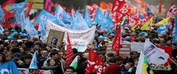 法国欲强行通过养老金改革引抗议 马克龙或遭弹劾