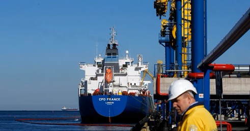 欧盟制裁特使称,相关措施稳步且日益严重地扼杀俄罗斯的关键收入 欧盟制裁特使称,相关措施稳步且日益严重地扼杀俄罗斯的关键收入