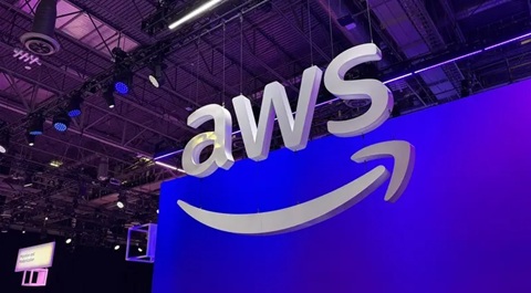 AWS发表第5代自研服务器芯片 苹果高层罕见站台 AWS发表第5代自研服务器芯片 苹果高层罕见站台