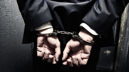 超级微观因联合创始人被捕,市值暴跌22%,涉及价值25亿美元的人工智能芯片走私团伙 超级微观因联合创始人被捕,市值暴跌22%,涉及价值25亿美元的人工智能芯片走私团伙