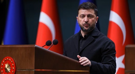 美国和平草案要求乌克兰做出重大让步，泽连斯基推动在土耳其举行会谈