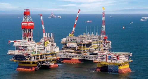 据SBU消息人士称,里海的俄罗斯钻井平台在乌克兰无人机袭击后停止生产 据SBU消息人士称,里海的俄罗斯钻井平台在乌克兰无人机袭击后停止生产