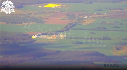 乌克兰 Su-27 首次确认使用美国制造的导弹对俄罗斯地空导弹进行打击