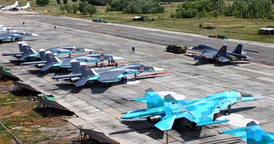 乌克兰袭击俄罗斯巴尔的摩空军基地：S-300 被击毁，Su-24 轰炸机可能被摧毁