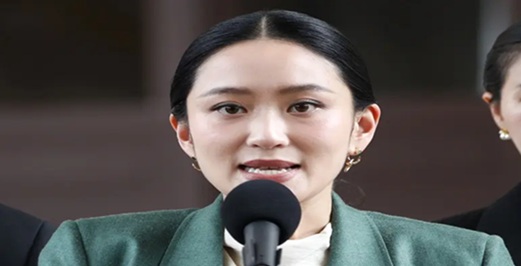 面临职位保卫战 泰总理与柬国通话外泄遭停职 贝东塔首发声