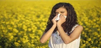 如何判断咳嗽是冠状病毒还是花粉热