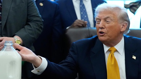 唐纳德·特朗普宣布学校食堂重大变革 唐纳德·特朗普宣布学校食堂重大变革