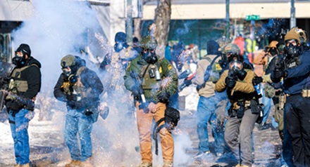 联邦特工在明尼阿波利斯枪杀了另一名男子。 联邦特工在明尼阿波利斯枪杀了另一名男子。