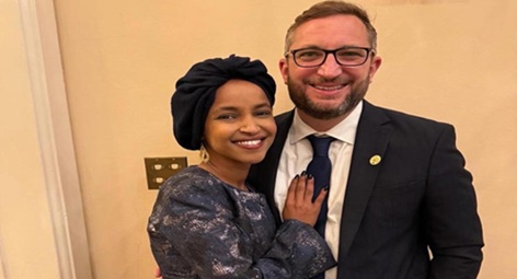 特朗普称,众议员伊尔汗·奥马尔因净资产膨胀被司法部和国会调查 特朗普称,众议员伊尔汗·奥马尔因净资产膨胀被司法部和国会调查